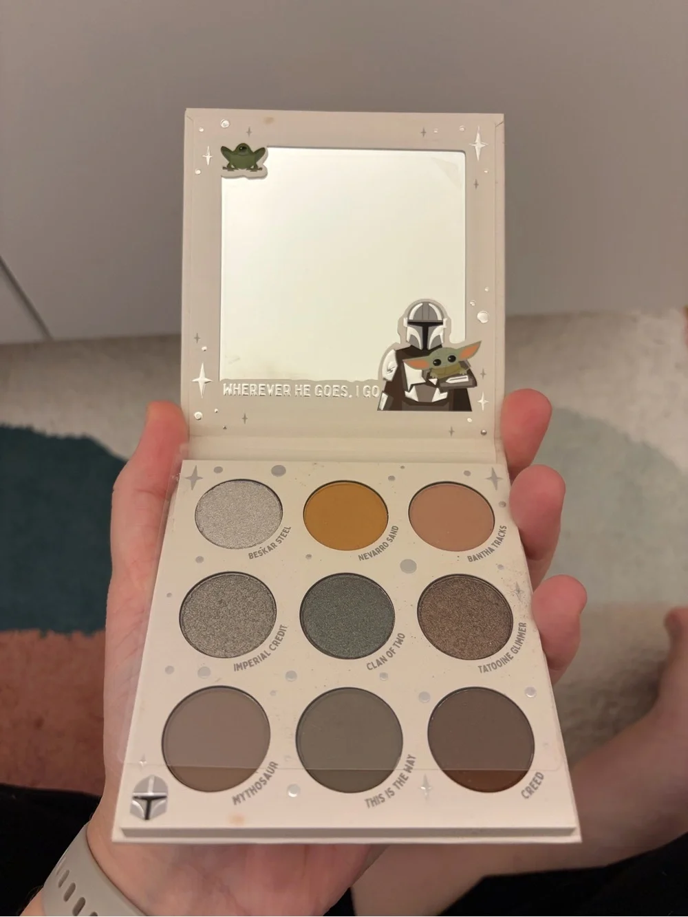 ColourPop The Mandalorian Eyeshadow Palette - Gold, silver, Cream, Green